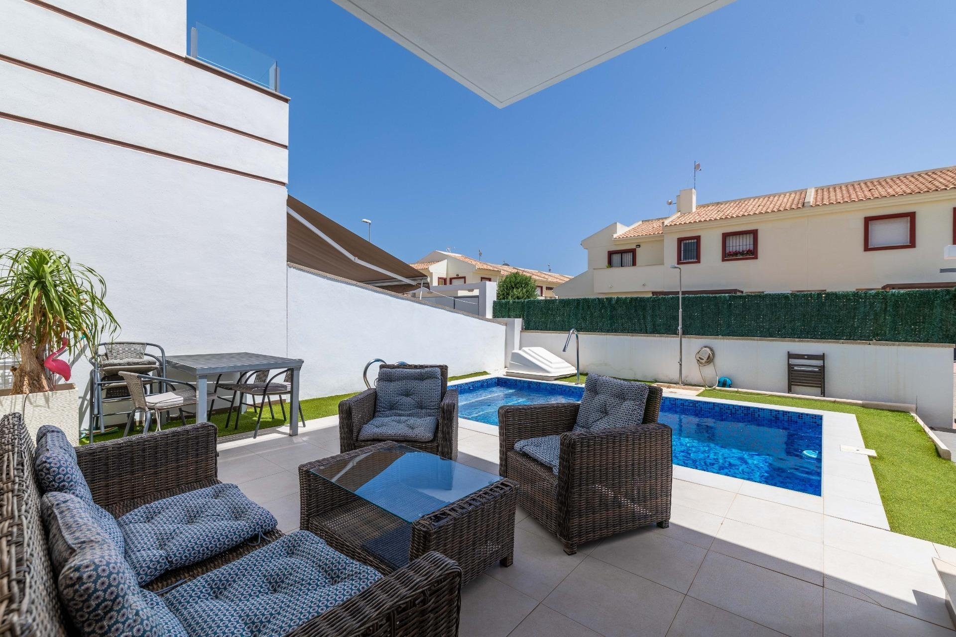 Reventa - Villa -
Rojales - Doña Pepa