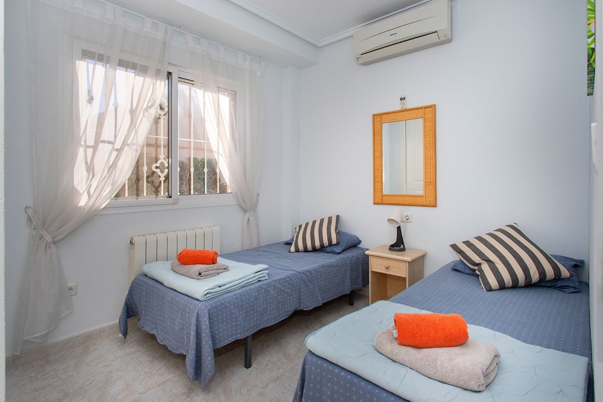 Reventa - Villa -
Rojales - Pueblo