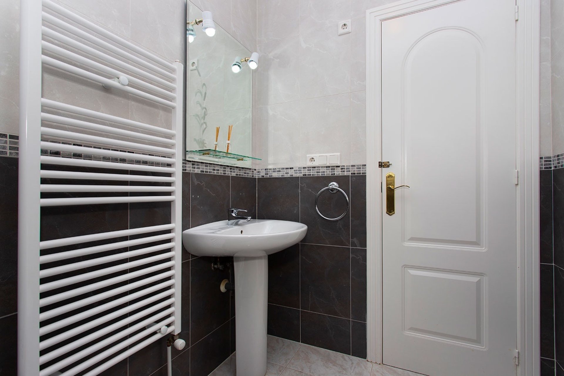 Reventa - Villa -
Rojales - Pueblo