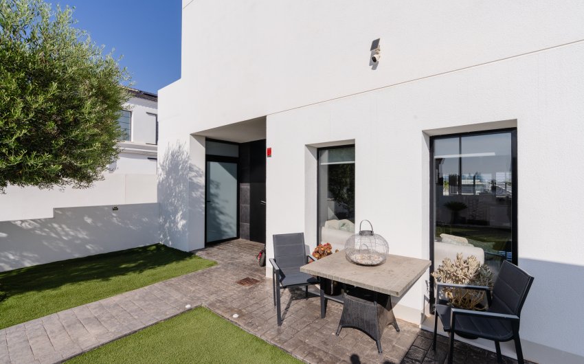 Reventa - Villa -
San Fulgencio - La Marina