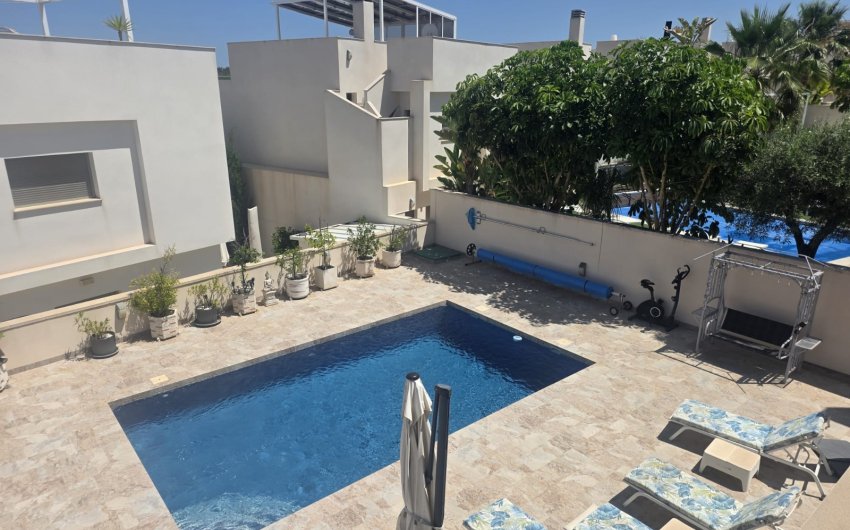 Reventa - Villa -
San Miguel de Salinas - Inland