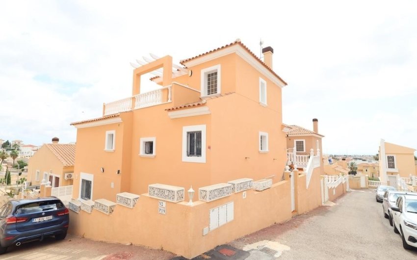Reventa - Villa -
San Miguel de Salinas - Inland