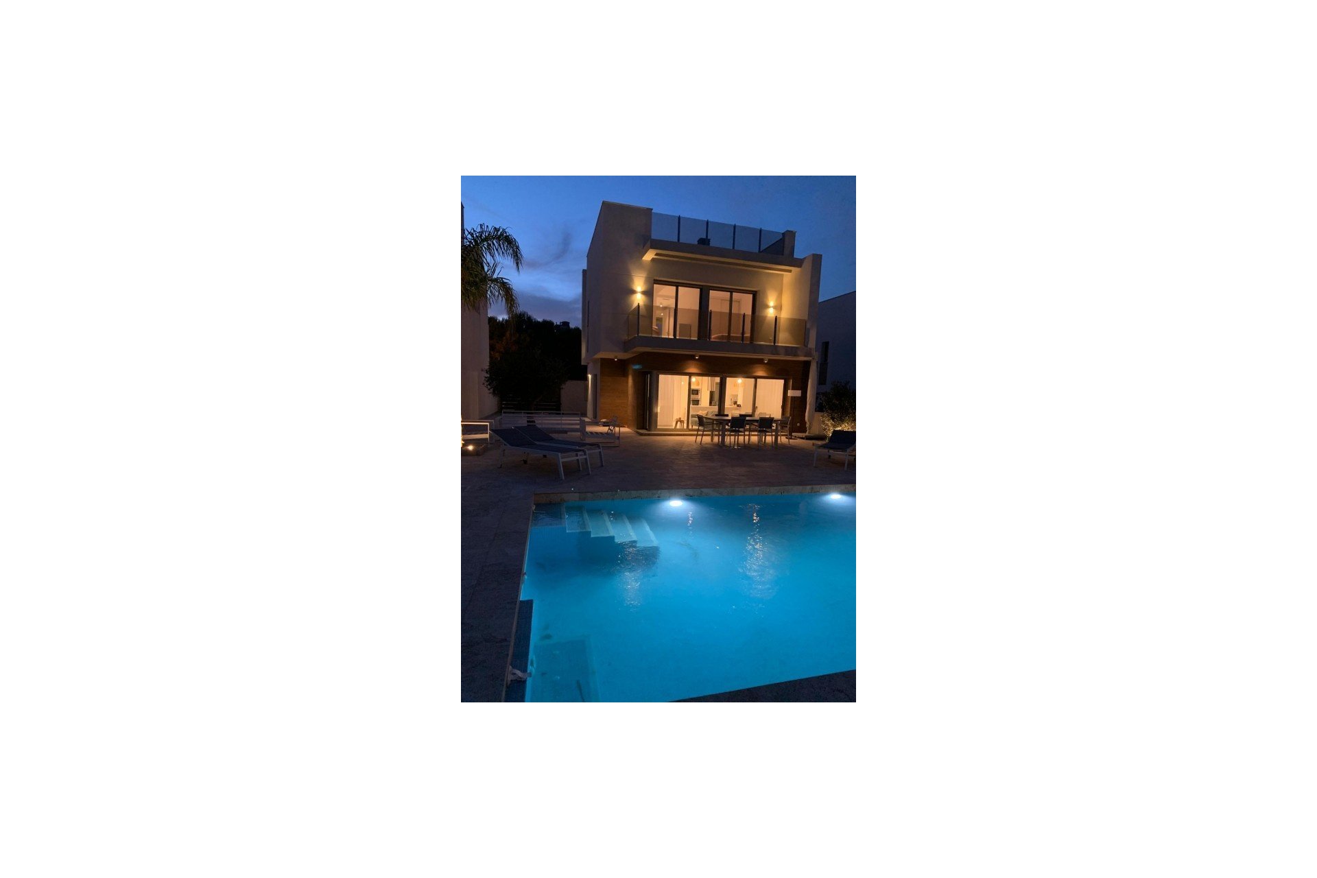 Reventa - Villa -
San Miguel de Salinas - Inland