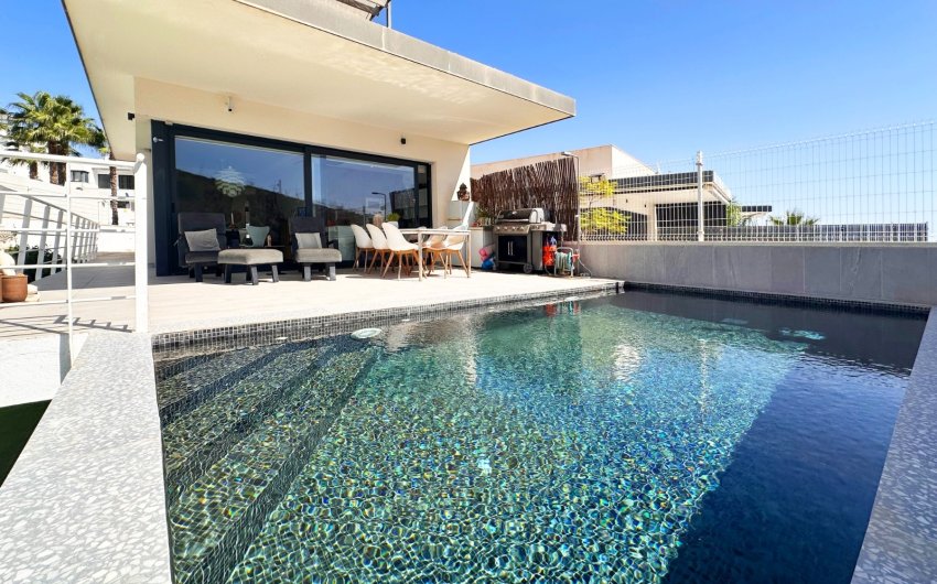 Reventa - Villa -
San Miguel de Salinas - Inland
