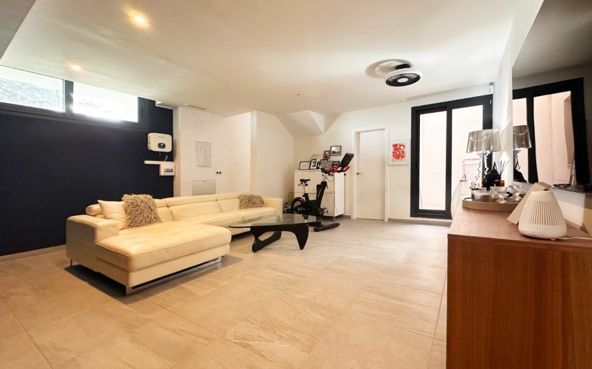 Reventa - Villa -
San Miguel de Salinas - Inland