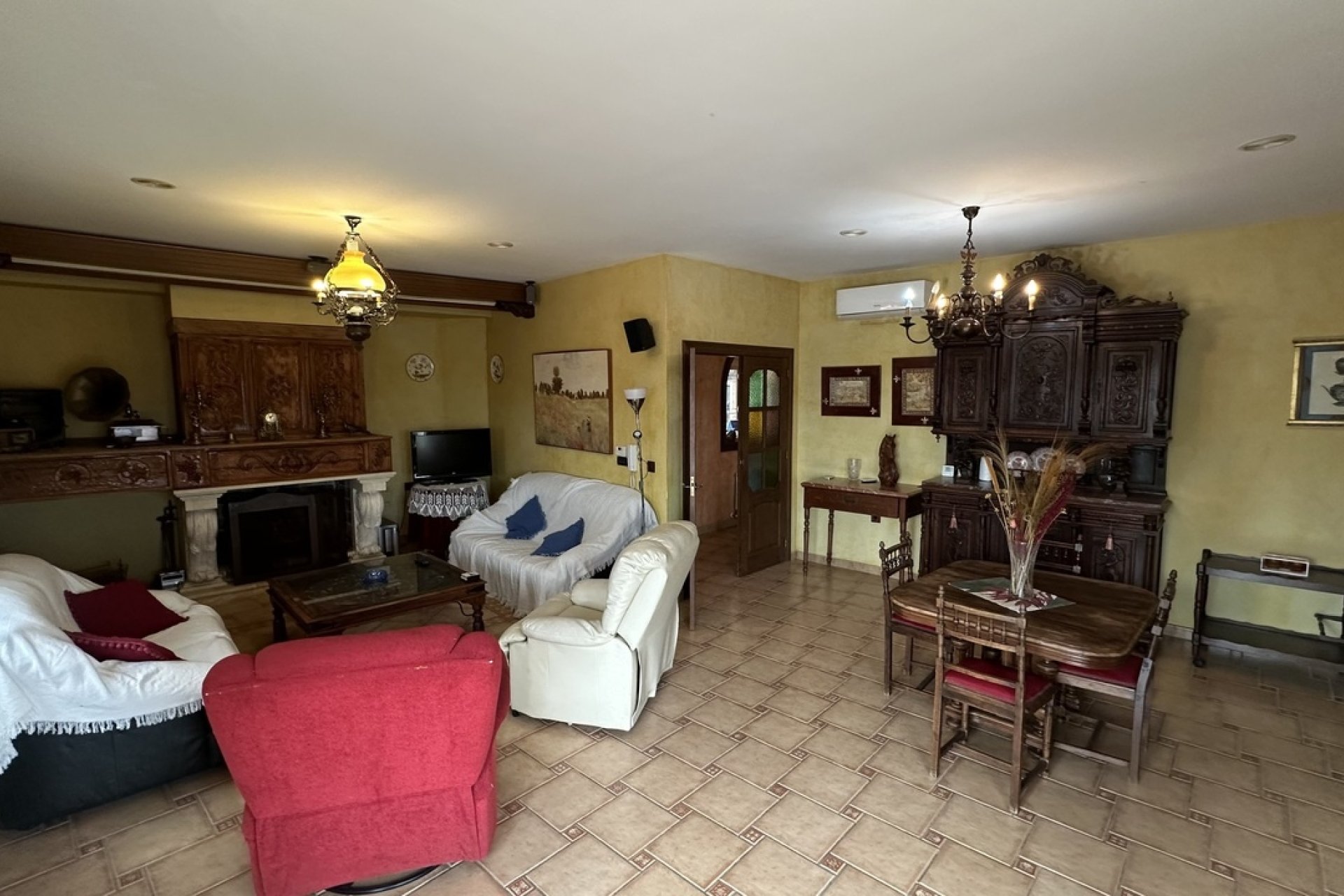 Reventa - Villa -
San Miguel de Salinas - Inland