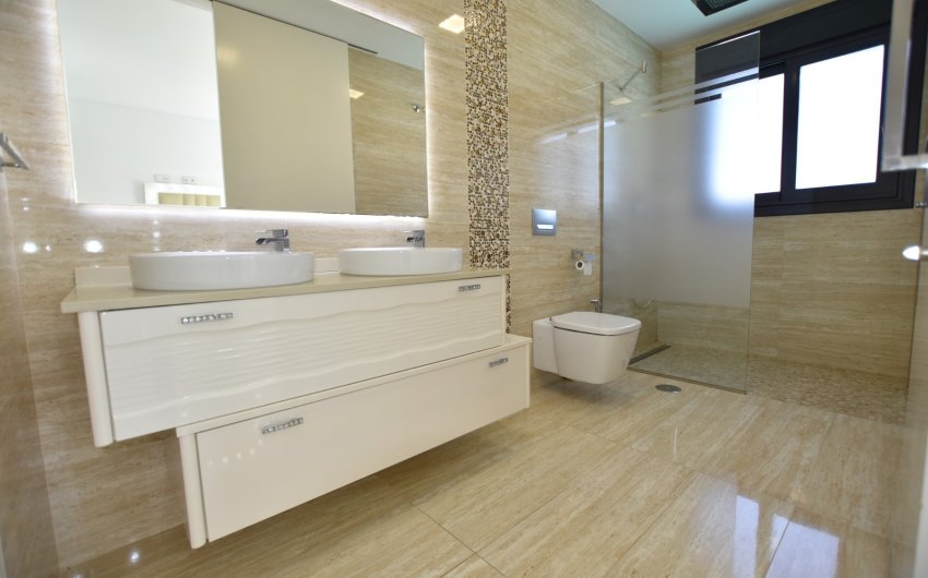 Reventa - Villa -
San Miguel de Salinas - Inland