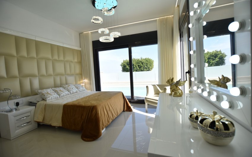 Reventa - Villa -
San Miguel de Salinas - Inland