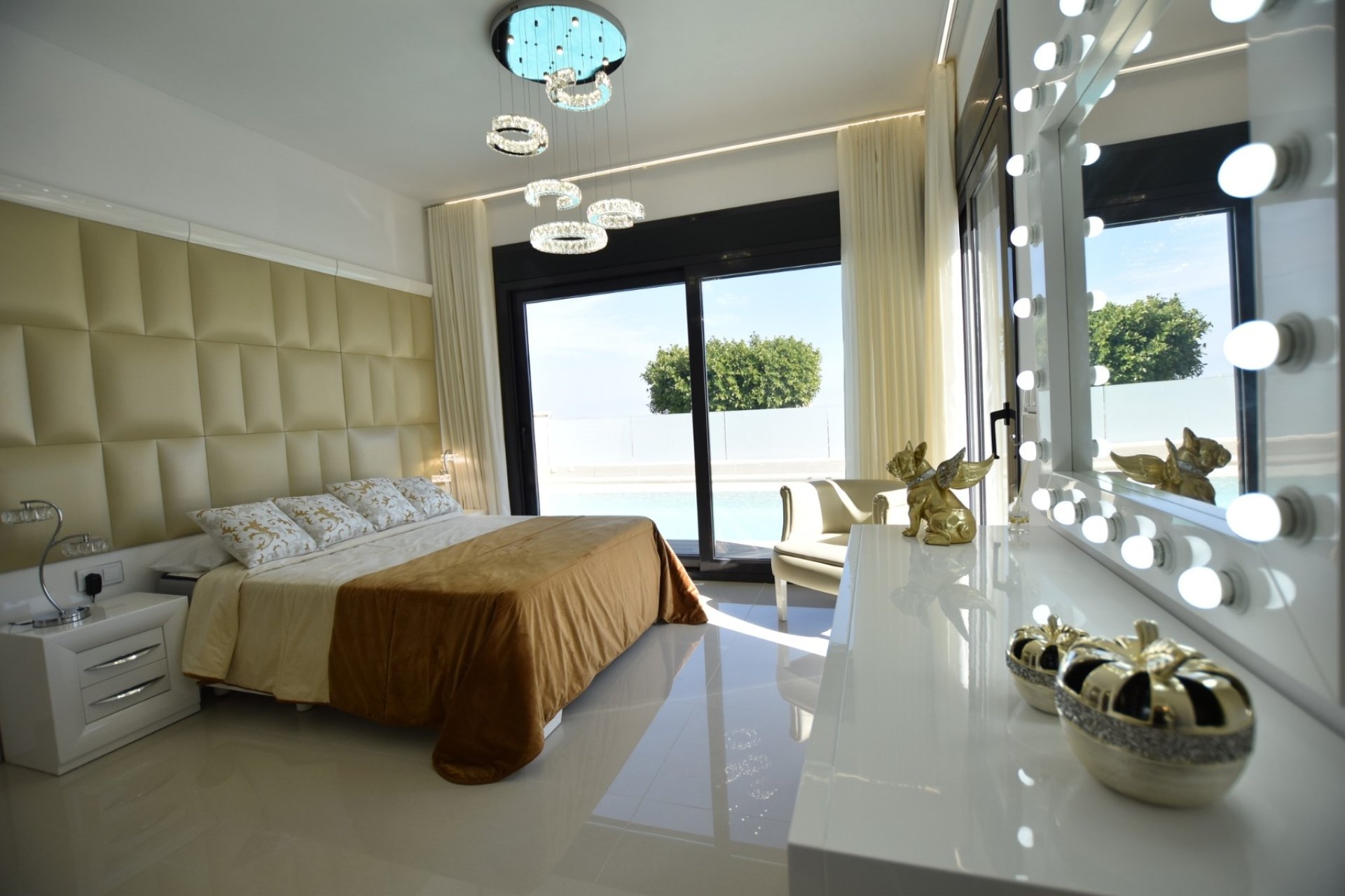 Reventa - Villa -
San Miguel de Salinas - Inland