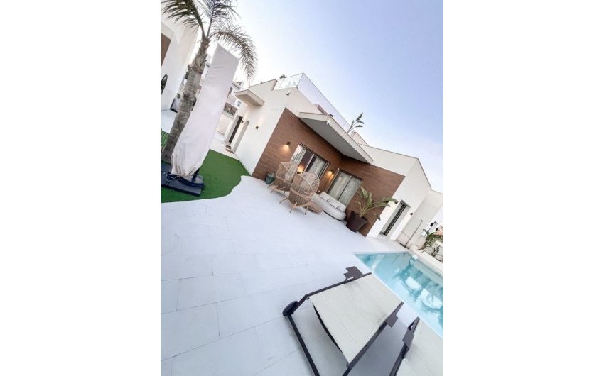 Reventa - Villa -
San Miguel de Salinas - Inland