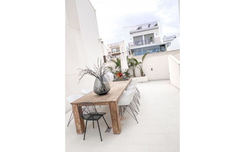 Reventa - Villa -
San Miguel de Salinas - Inland