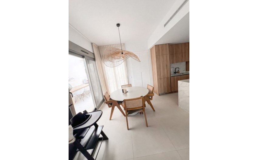 Reventa - Villa -
San Miguel de Salinas - Inland