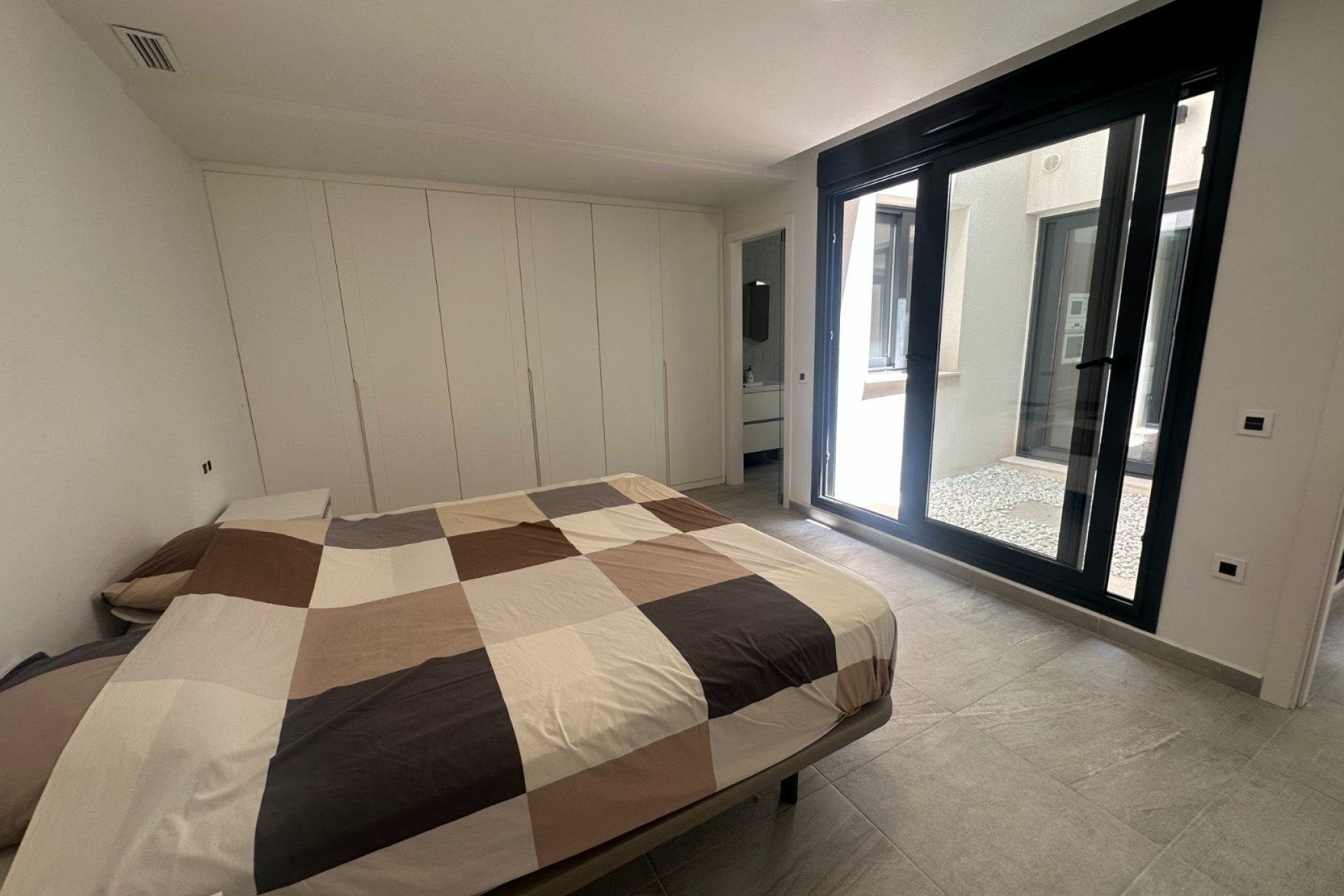 Reventa - Villa -
San Miguel de Salinas - Inland