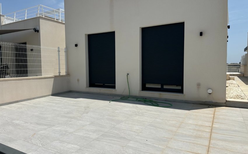 Reventa - Villa -
San Miguel de Salinas - Inland