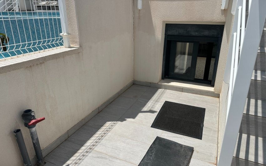 Reventa - Villa -
San Miguel de Salinas - Inland