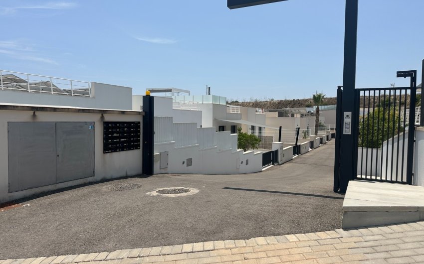 Reventa - Villa -
San Miguel de Salinas - Inland