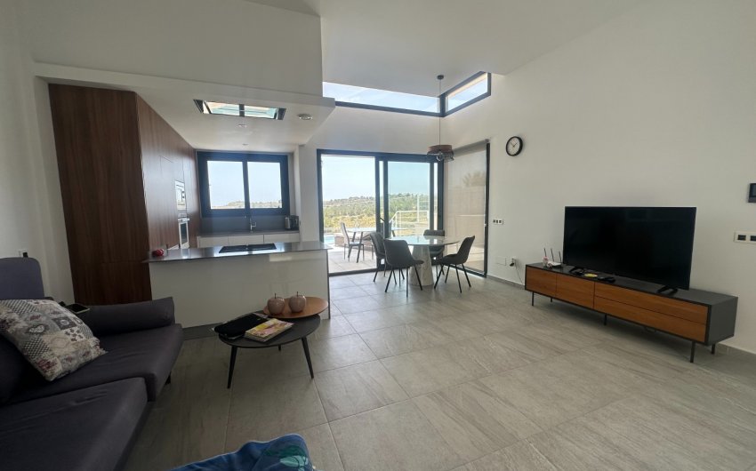 Reventa - Villa -
San Miguel de Salinas - Inland