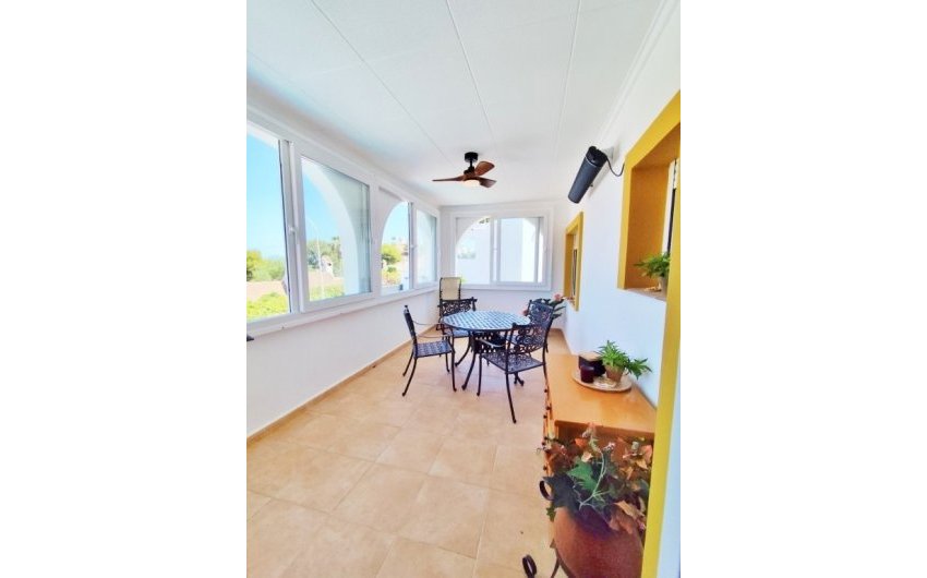 Reventa - Villa -
San Miguel de Salinas - Inland