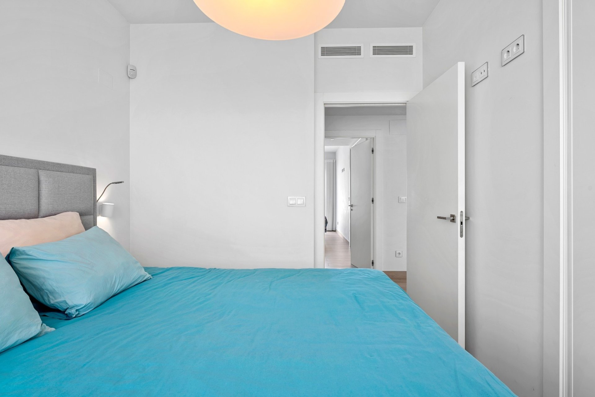 Reventa - Villa -
San Miguel de Salinas - Inland