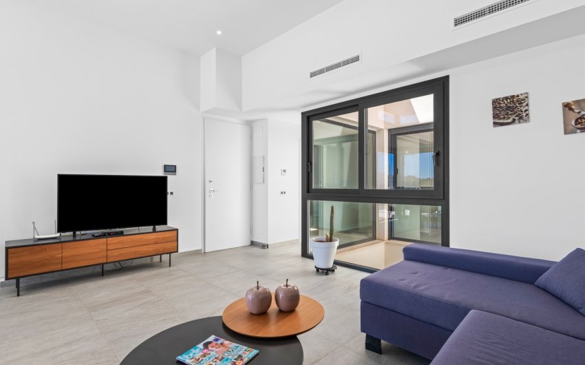 Reventa - Villa -
San Miguel de Salinas - Inland