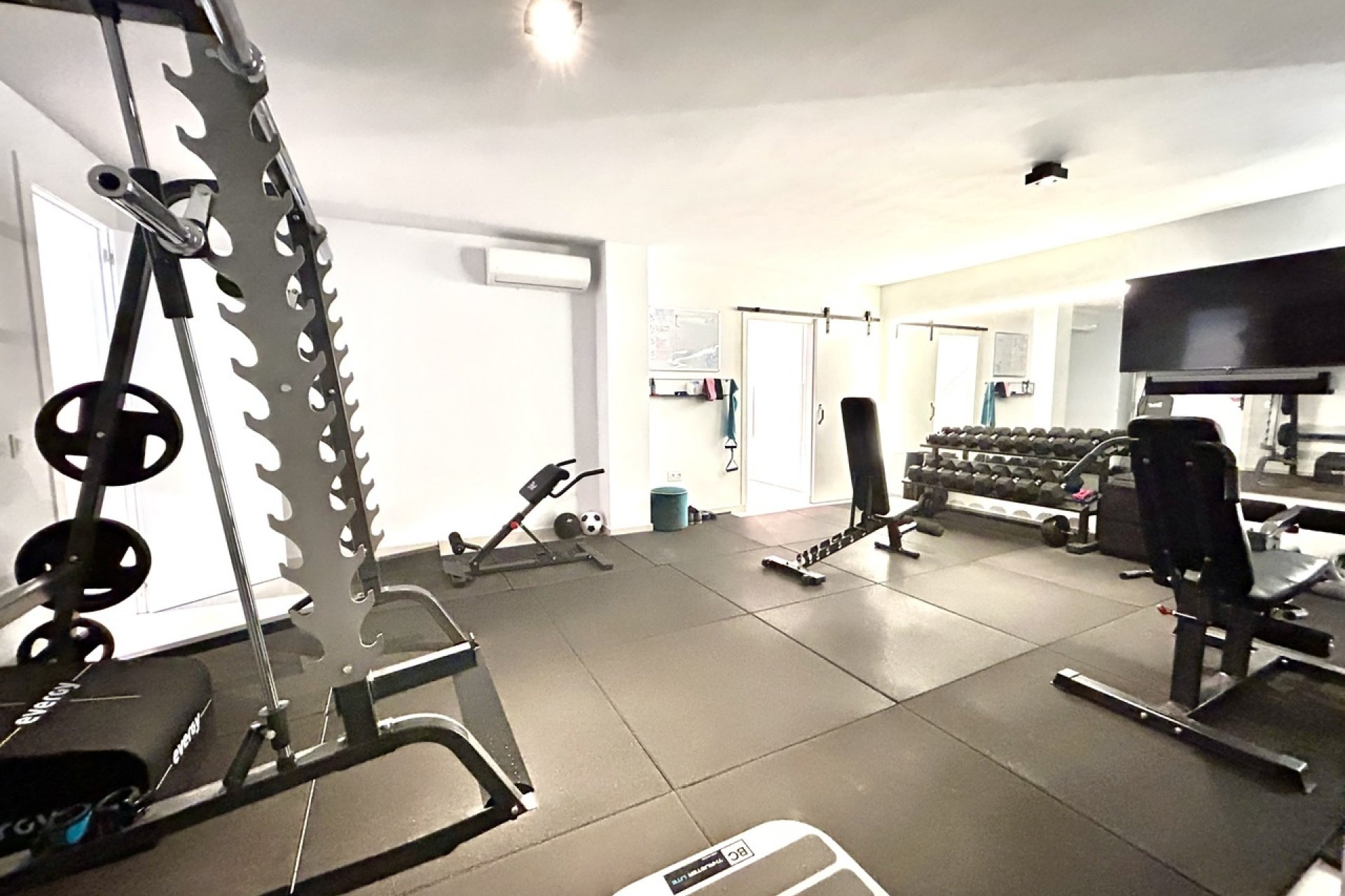 Reventa - Villa -
San Miguel de Salinas - Inland