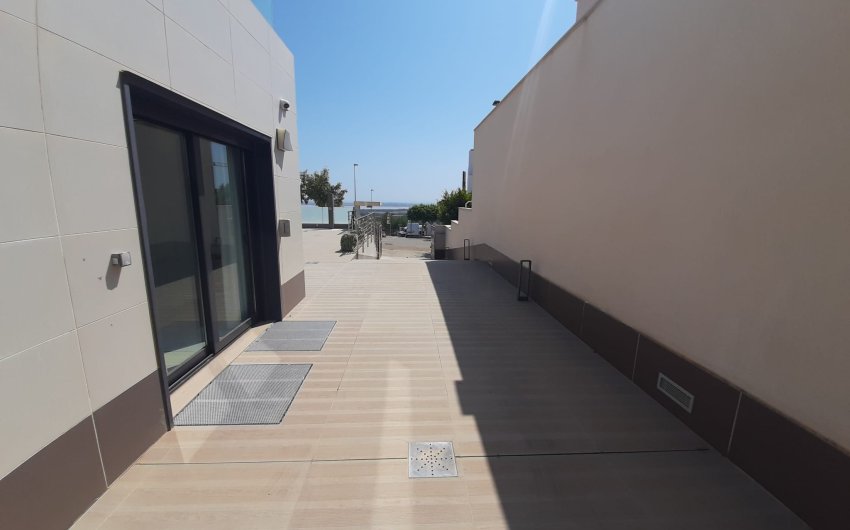 Reventa - Villa -
San Miguel de Salinas - Inland