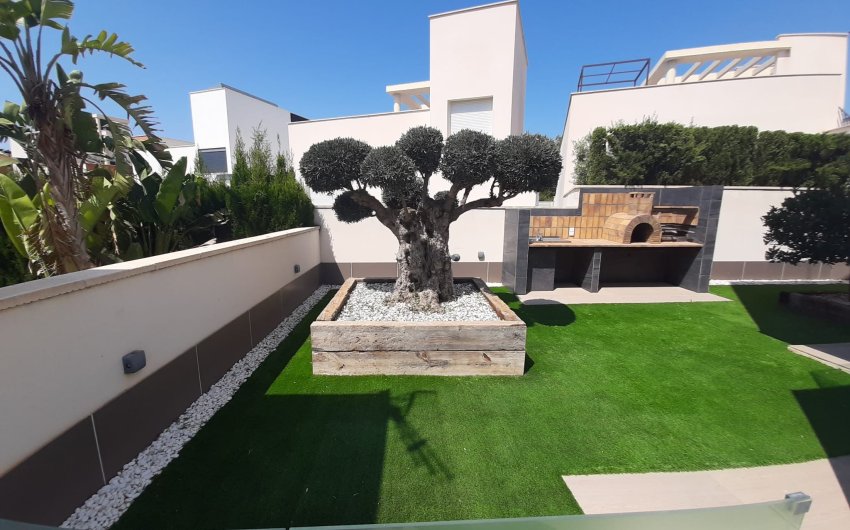 Reventa - Villa -
San Miguel de Salinas - Inland