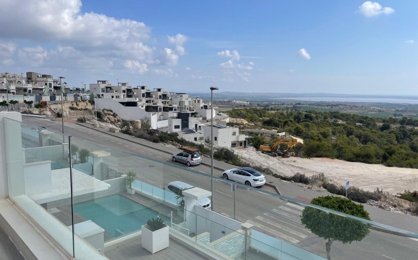 Reventa - Villa -
San Miguel de Salinas - Inland