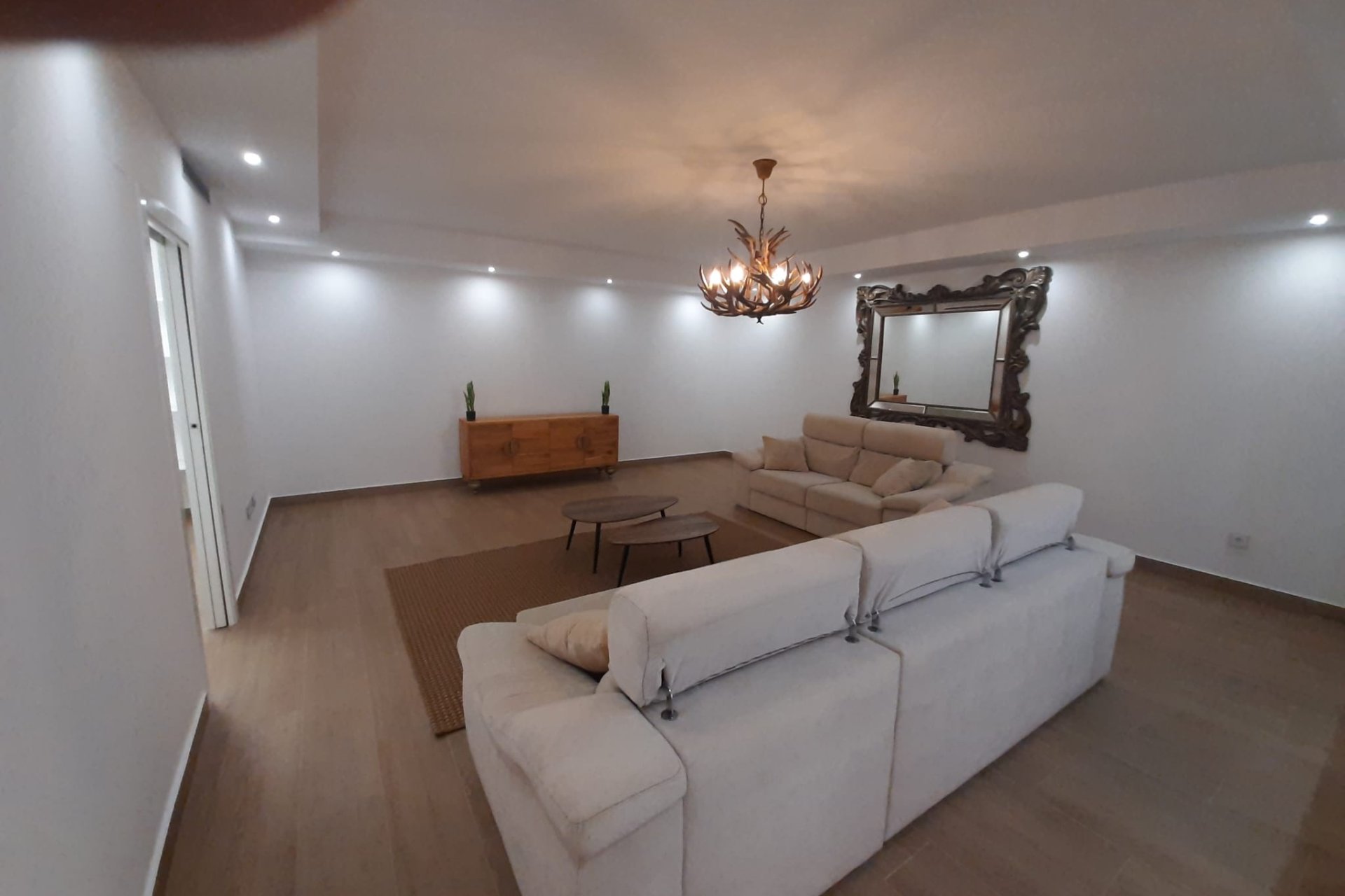 Reventa - Villa -
San Miguel de Salinas - Inland