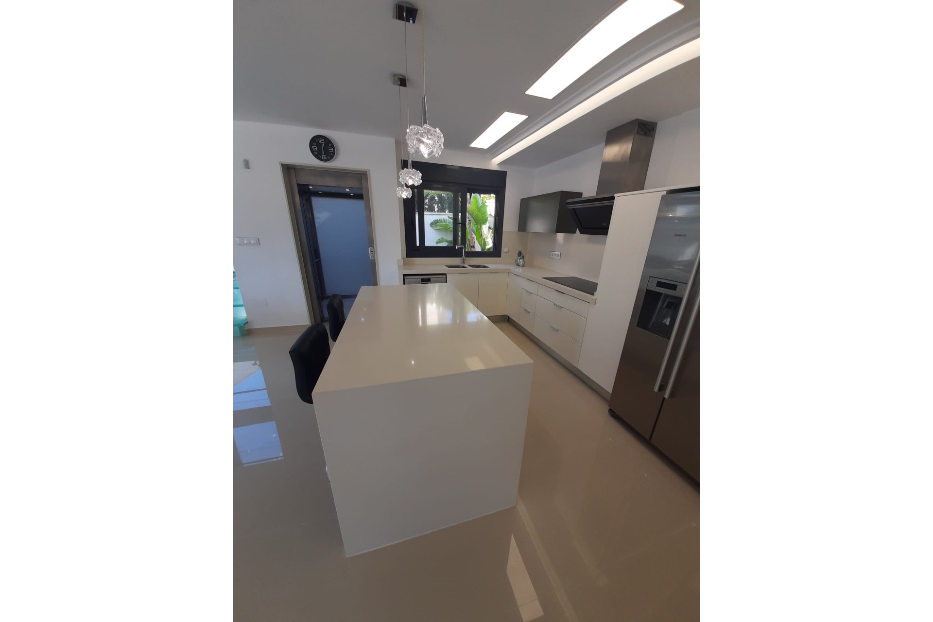 Reventa - Villa -
San Miguel de Salinas - Inland