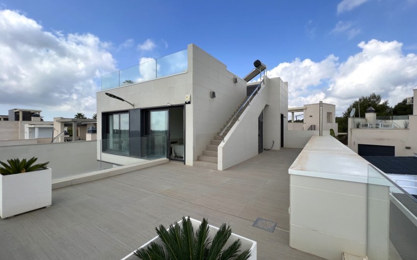 Reventa - Villa -
San Miguel de Salinas - Inland