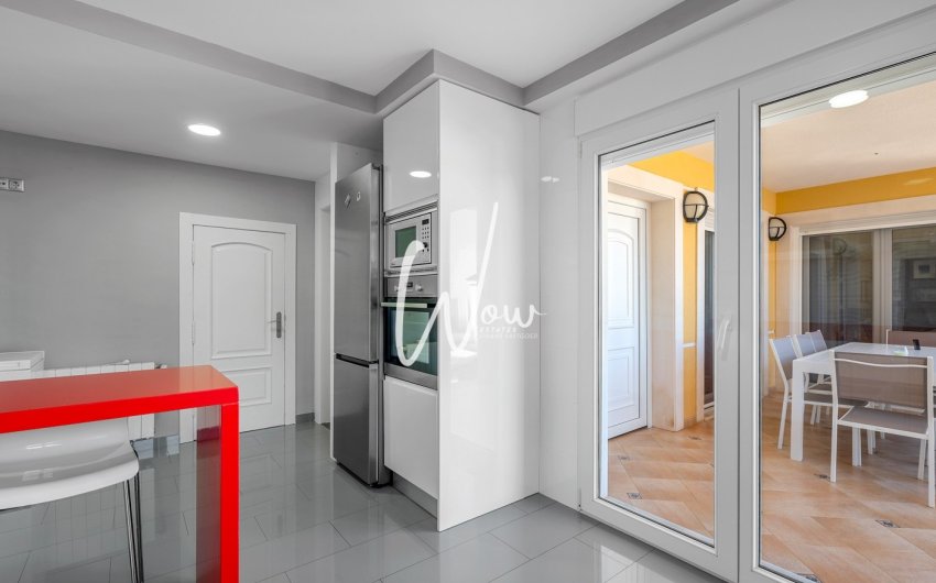 Reventa - Villa -
San Miguel de Salinas - Inland