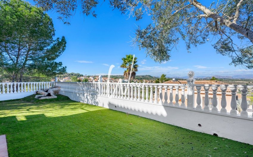 Reventa - Villa -
San Miguel de Salinas - Inland