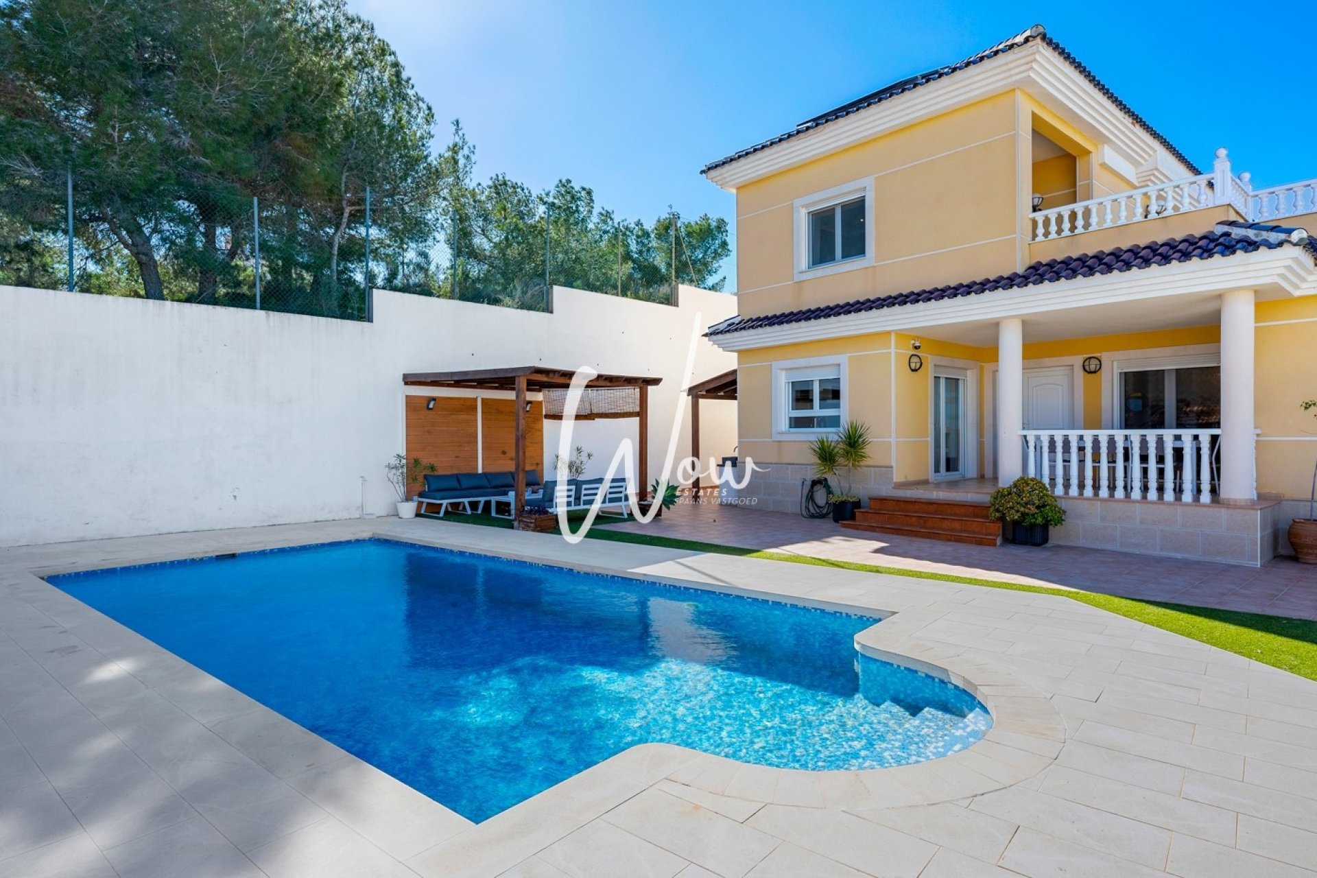 Reventa - Villa -
San Miguel de Salinas - Inland