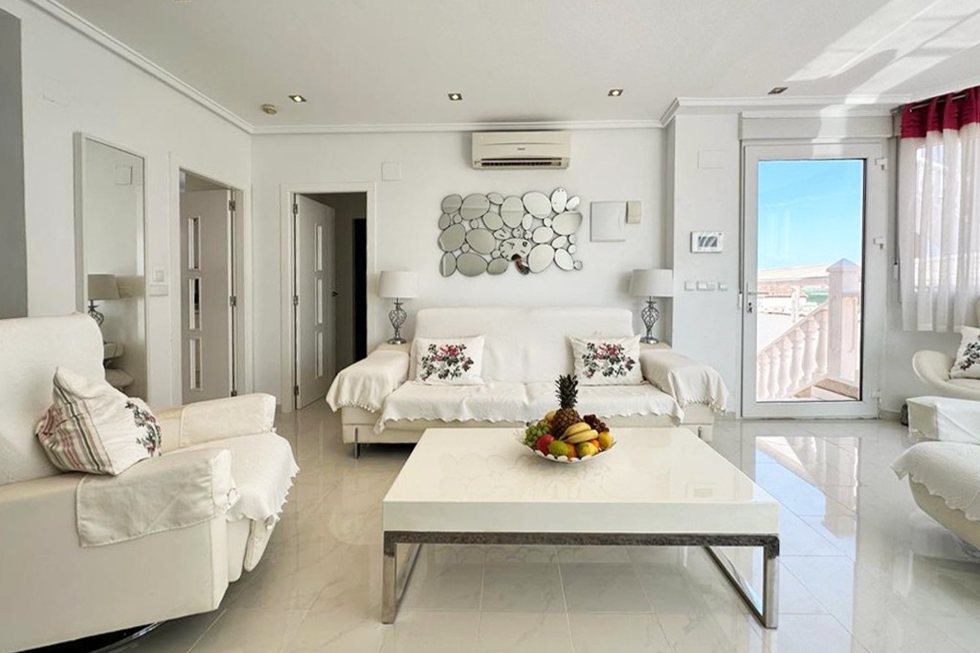 Reventa - Villa -
San Miguel de Salinas - Inland
