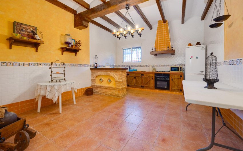 Reventa - Villa -
San Miguel de Salinas - Inland
