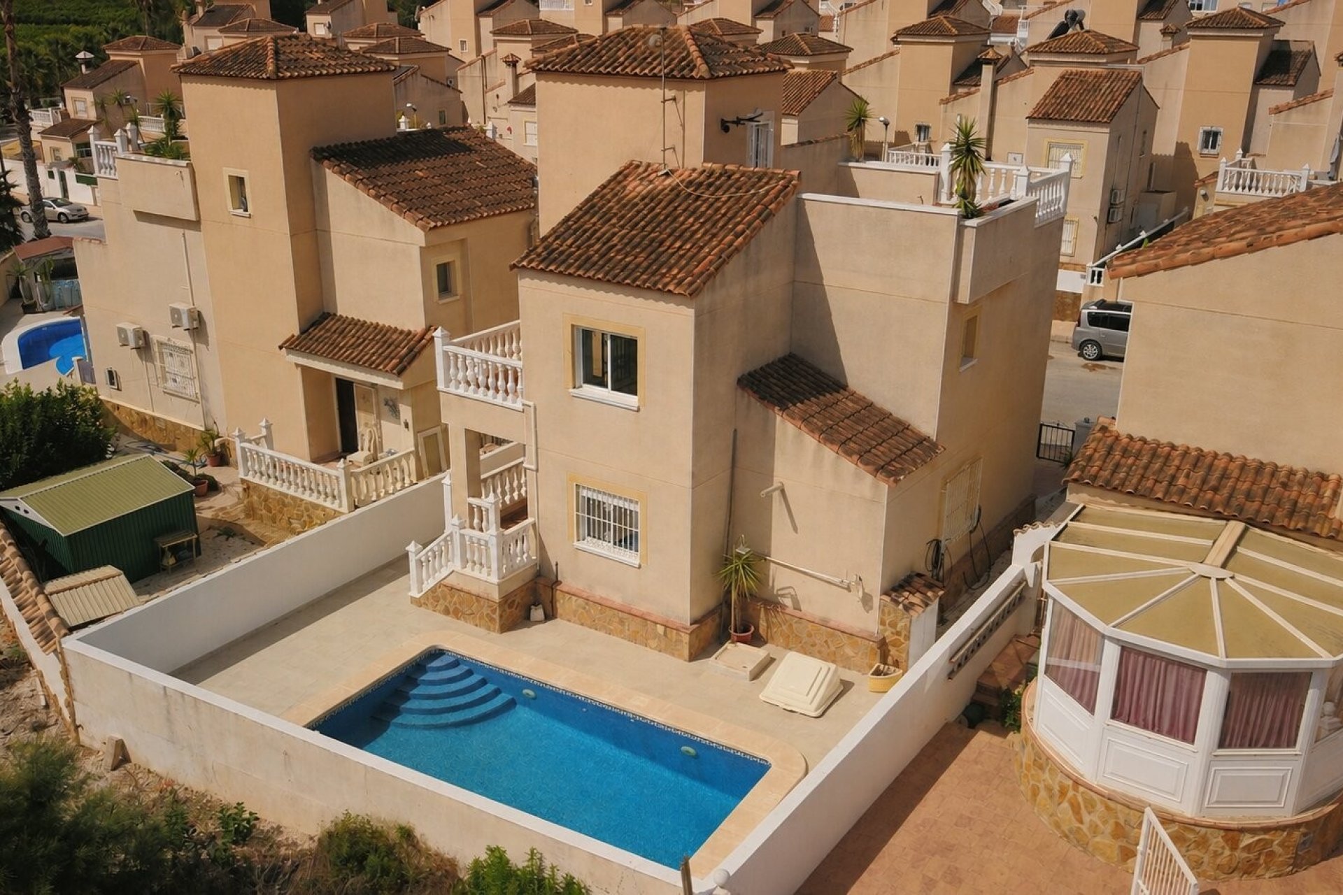 Reventa - Villa -
San Miguel de Salinas - Lake View Mansions