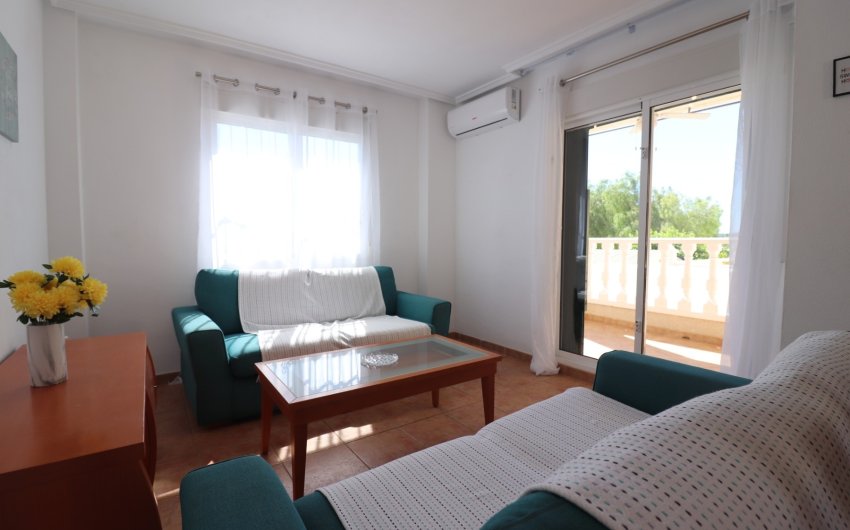 Reventa - Villa -
San Miguel de Salinas - Lake View Mansions