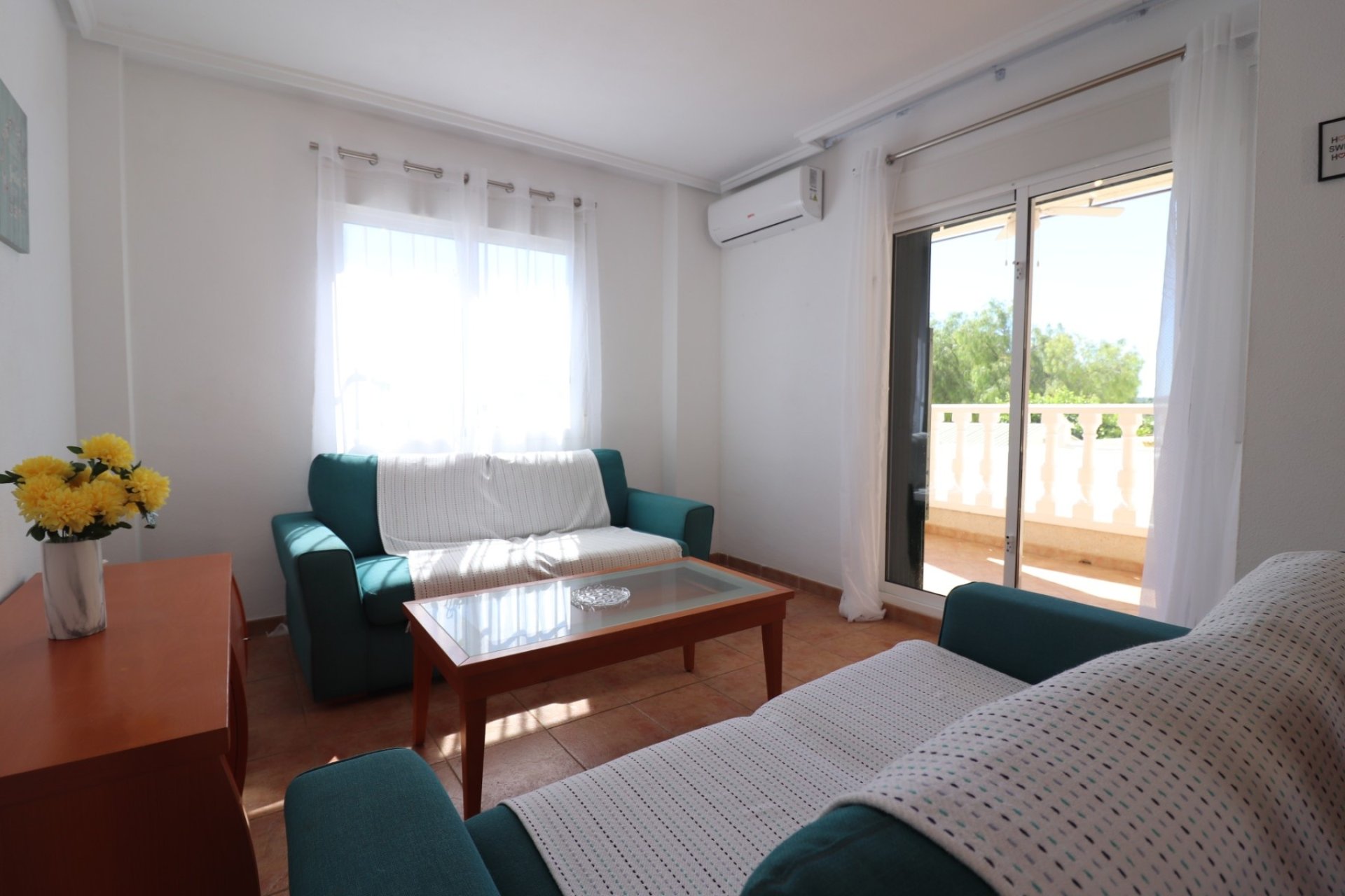 Reventa - Villa -
San Miguel de Salinas - Lake View Mansions