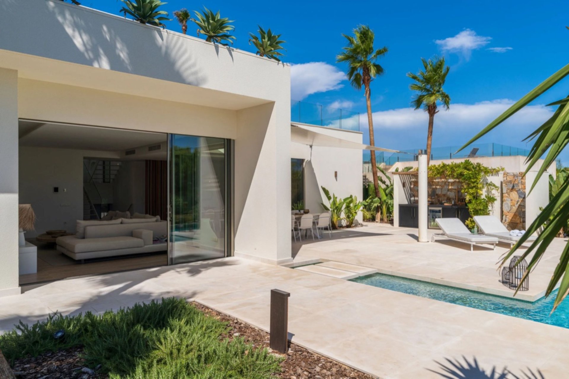 Reventa - Villa -
San Miguel de Salinas - Las Colinas golf