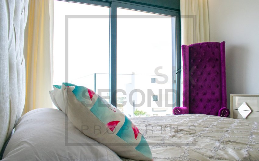 Reventa - Villa -
San Miguel de Salinas - Urbanizaciones