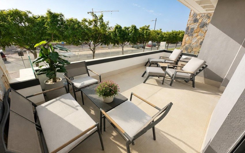 Reventa - Villa -
Santa Rosalia Resort - Inland