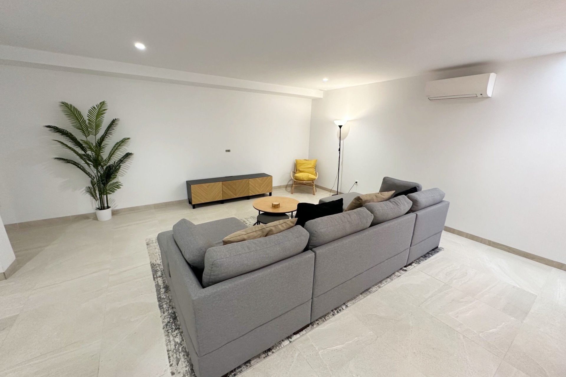 Reventa - Villa -
Santa Rosalia Resort - Inland