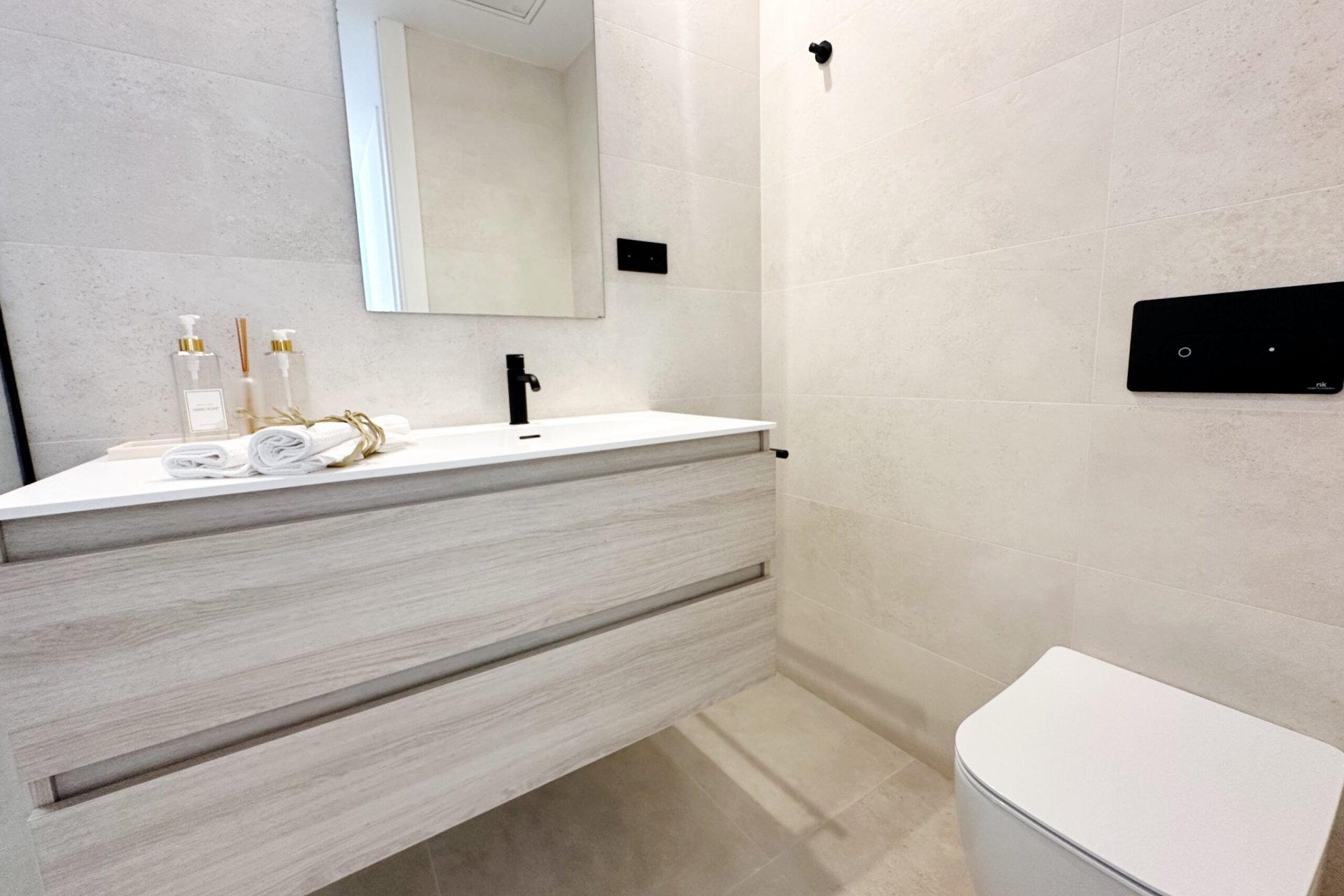 Reventa - Villa -
Santa Rosalia Resort - Inland