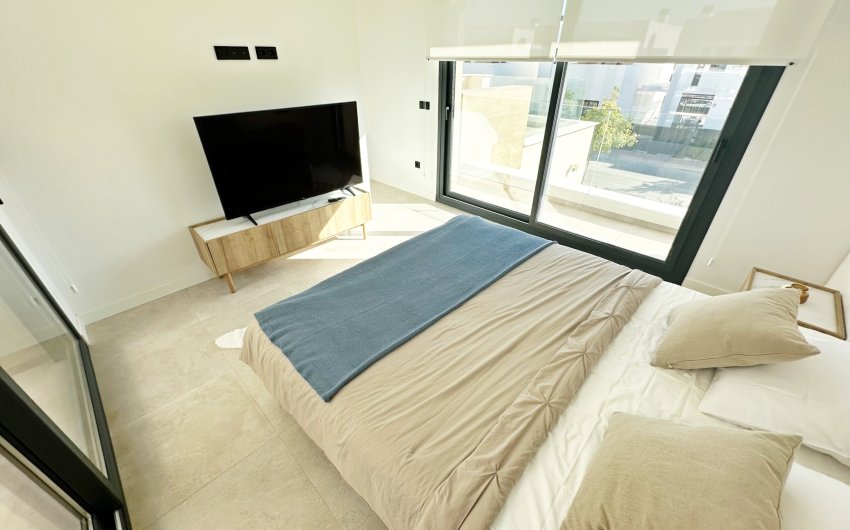 Reventa - Villa -
Santa Rosalia Resort - Inland