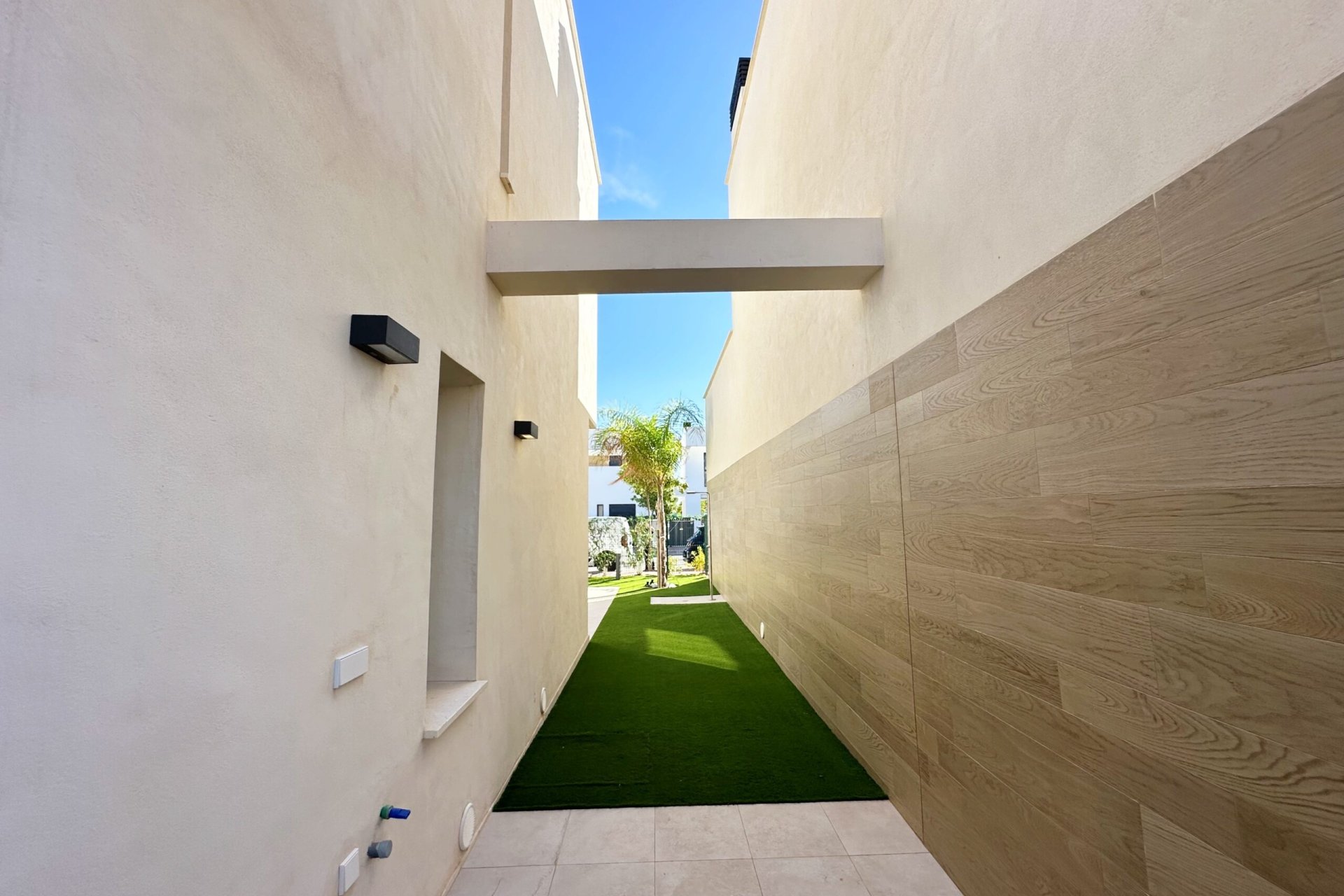 Reventa - Villa -
Santa Rosalia Resort - Inland