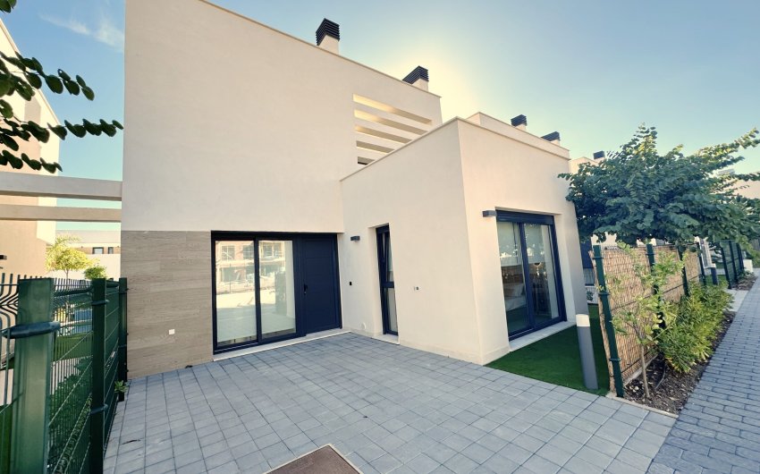 Reventa - Villa -
Santa Rosalia Resort - Inland