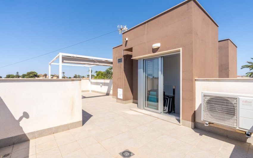 Reventa - Villa -
Santiago de la Ribera - Zona de la playa