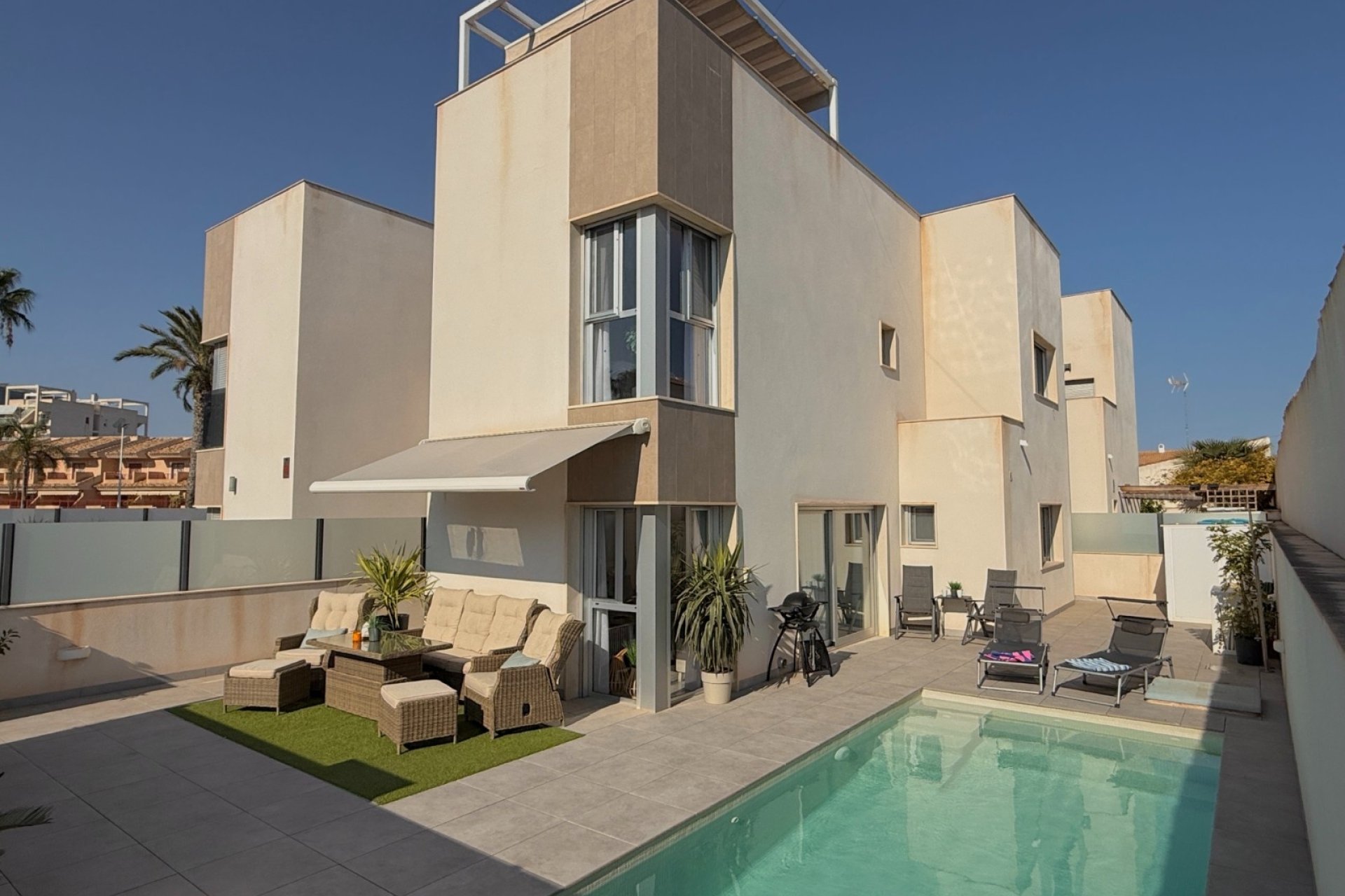 Reventa - Villa -
Santiago de la Ribera - Zona de la playa