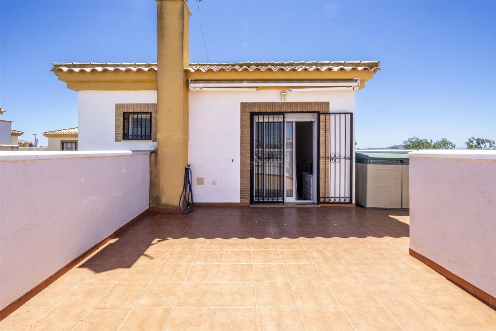 Reventa - Villa -
Sucina - Inland